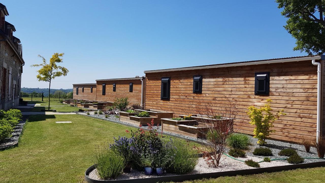 Ferme Du Chateau * Monampteuil